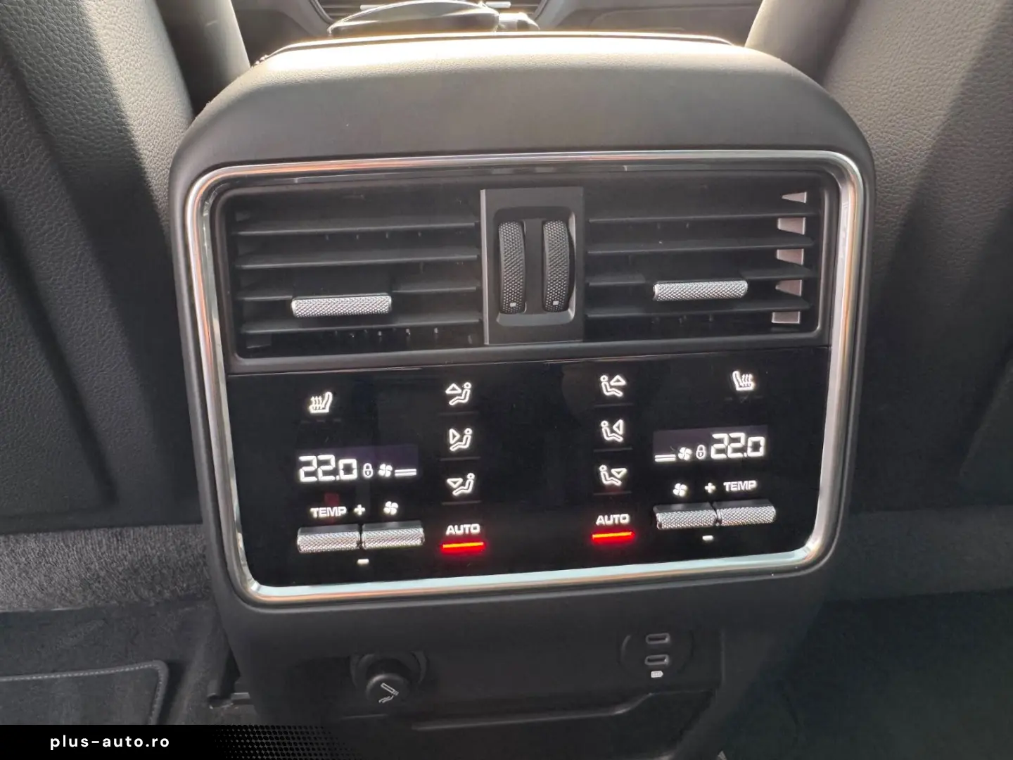 PORSCHE E-Hybrid Coupé PLATINUM-SPORTDESIGN-ACC-AHK-VOLL