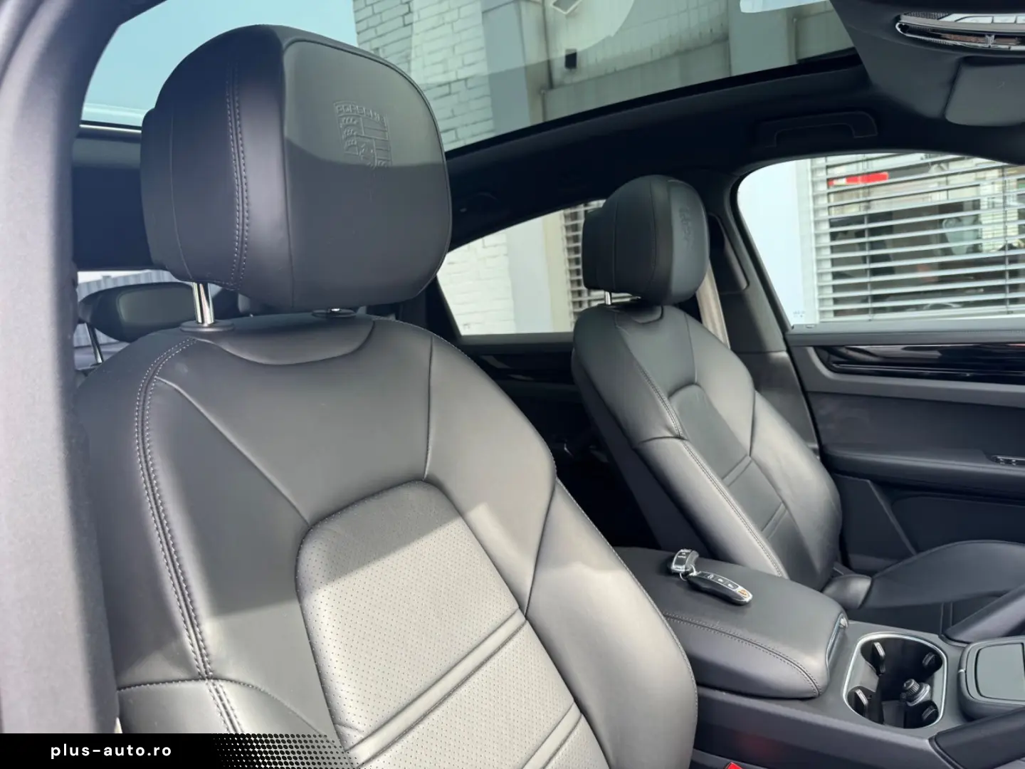 PORSCHE E-Hybrid Coupé PLATINUM-SPORTDESIGN-ACC-AHK-VOLL