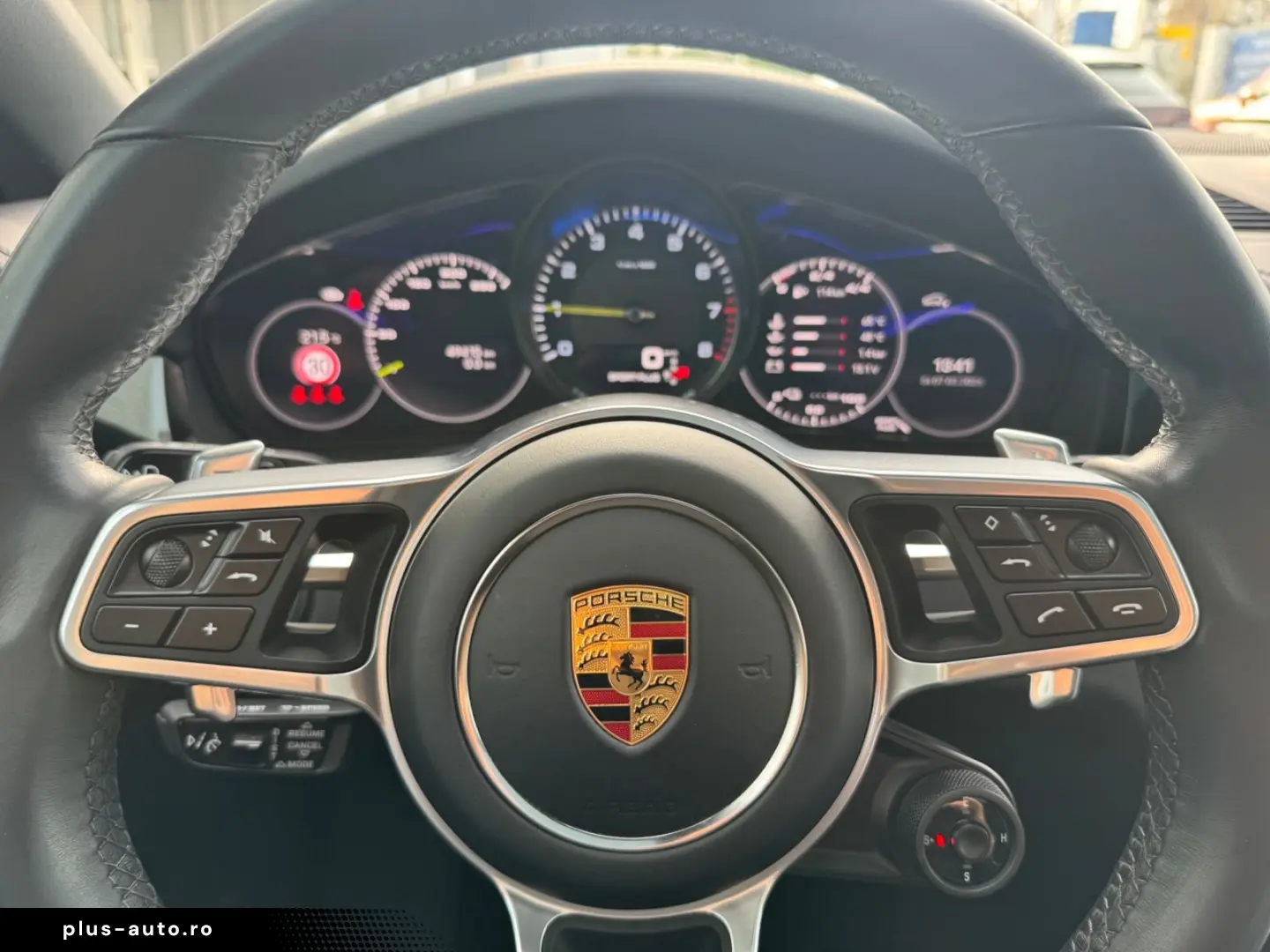 PORSCHE E-Hybrid Coupé PLATINUM-SPORTDESIGN-ACC-AHK-VOLL