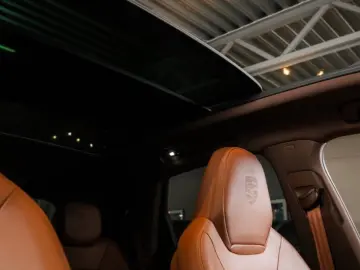 PORSCHE Cayenne E-Hybrid Platinum Edition