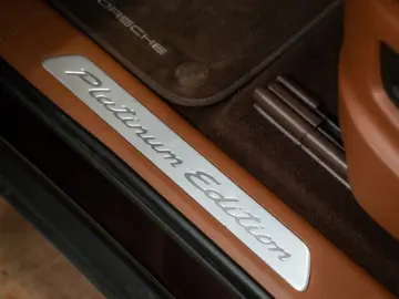 PORSCHE Cayenne E-Hybrid Platinum Edition