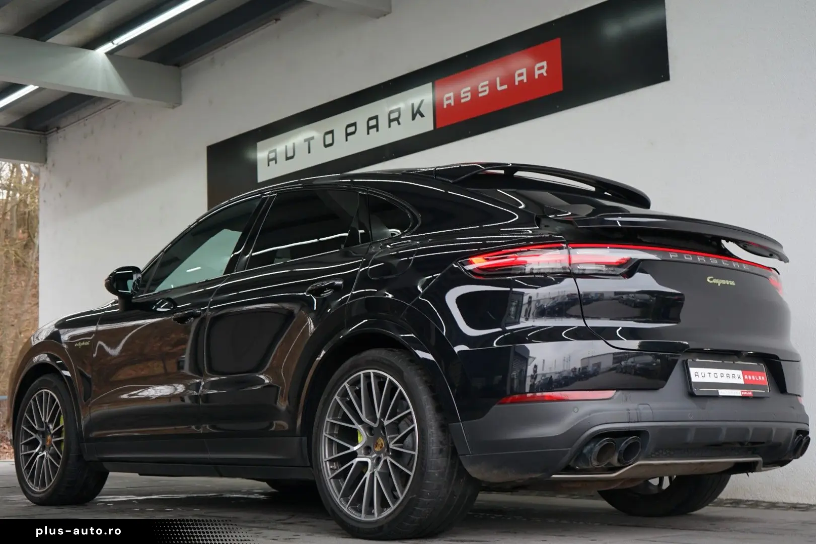 PORSCHE Cayenne Coupe E-Hybrid HeadUp Leder-rot approved