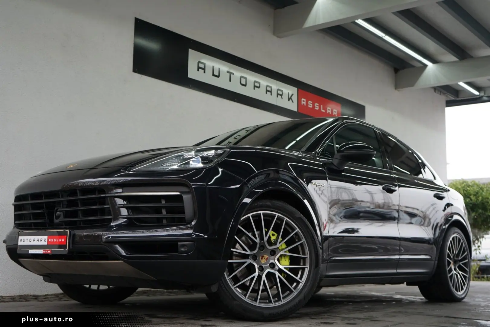 PORSCHE Cayenne Coupe E-Hybrid HeadUp Leder-rot approved