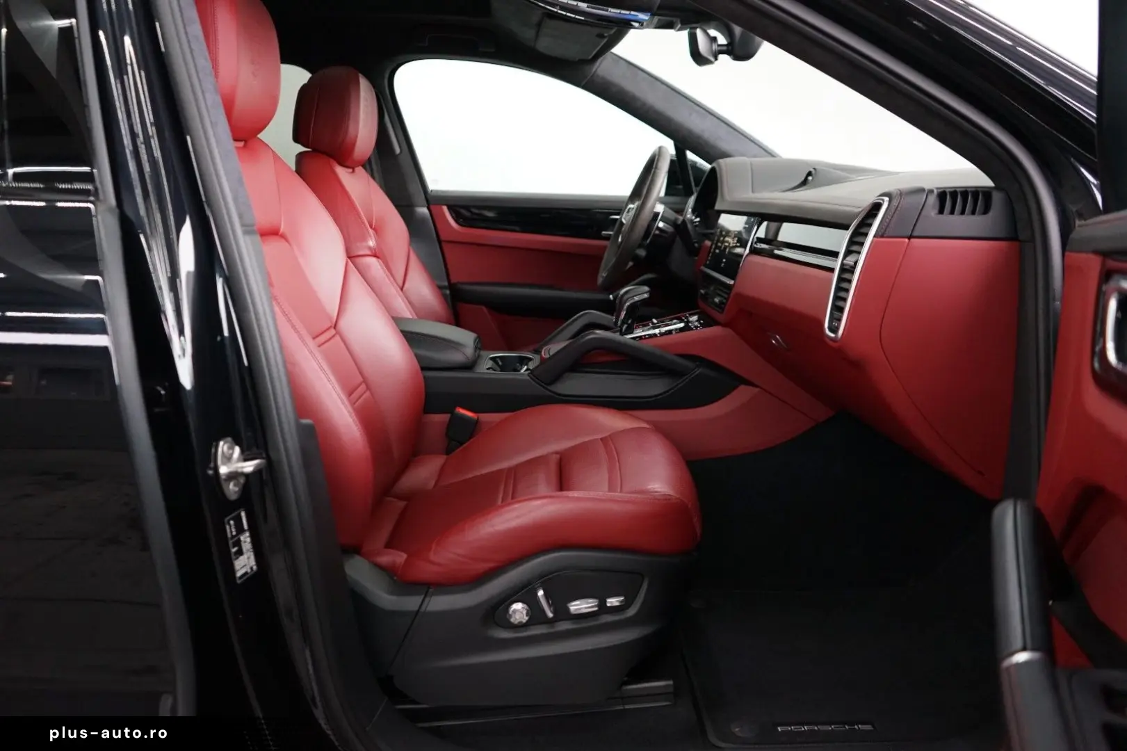 PORSCHE Cayenne Coupe E-Hybrid HeadUp Leder-rot approved