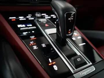 PORSCHE Cayenne Coupe E-Hybrid HeadUp Leder-rot approved