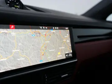 PORSCHE Cayenne Coupe E-Hybrid HeadUp Leder-rot approved