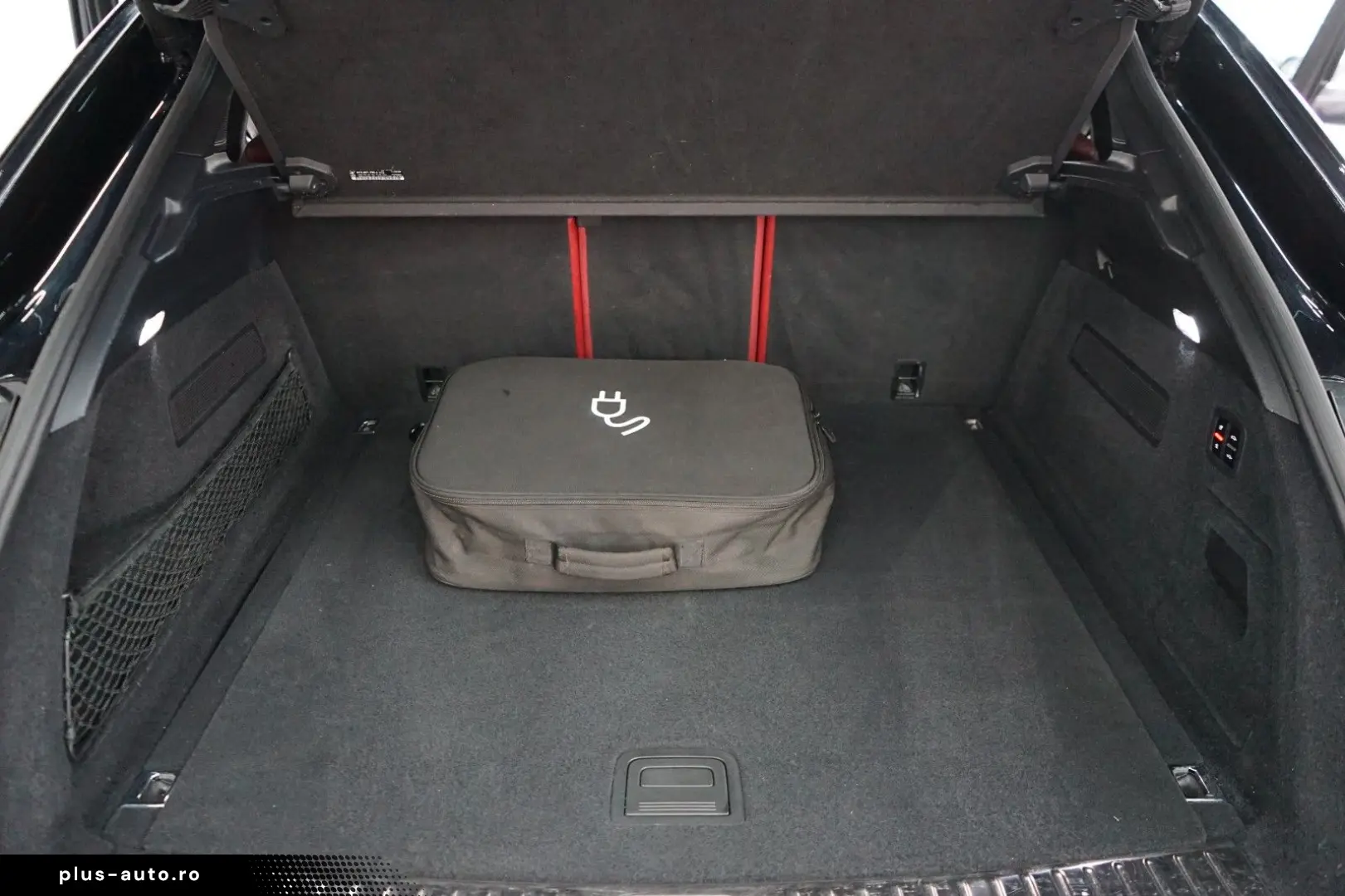 PORSCHE Cayenne Coupe E-Hybrid HeadUp Leder-rot approved