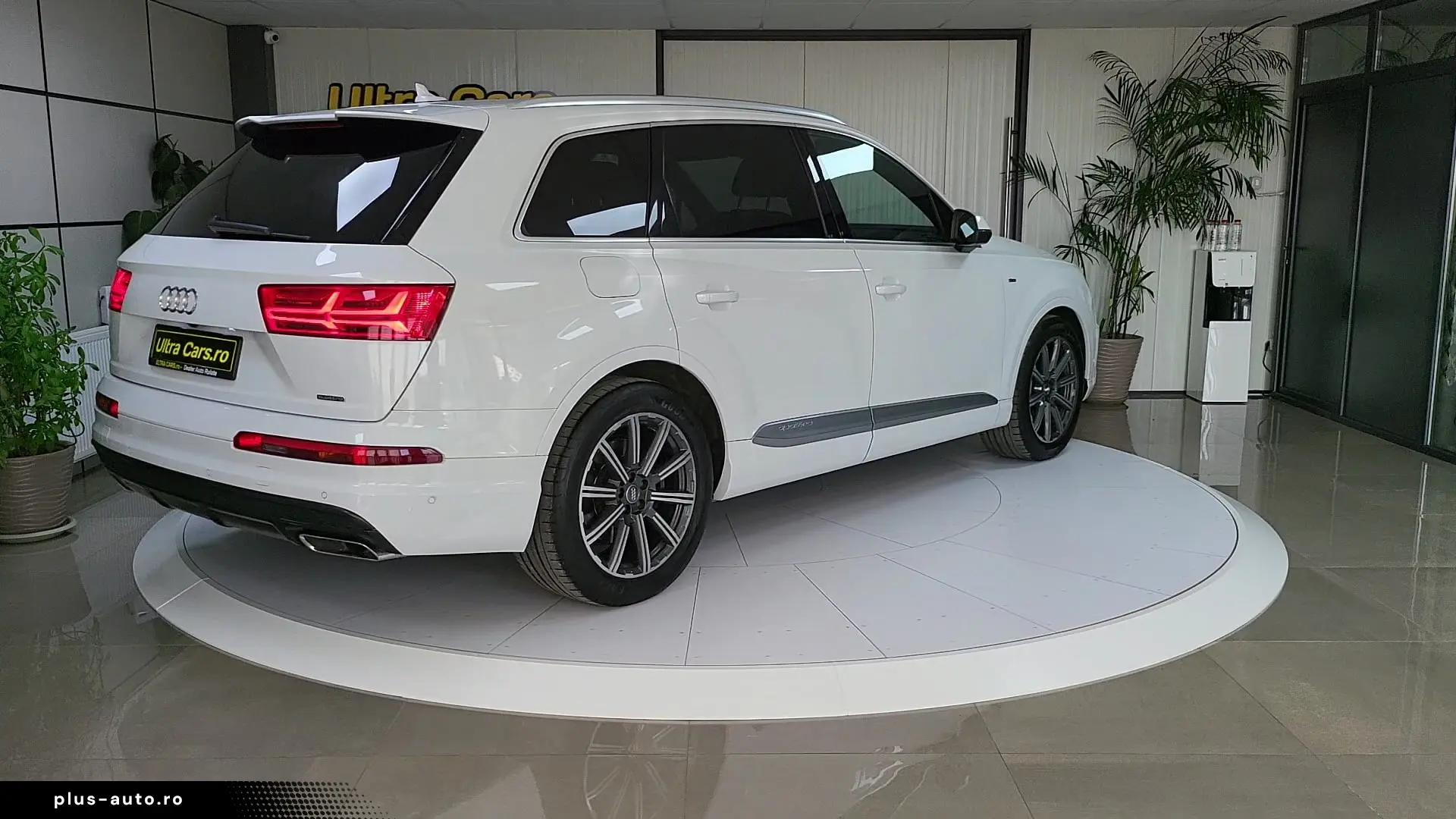 Audi Q7 3.0TDI   S-Line