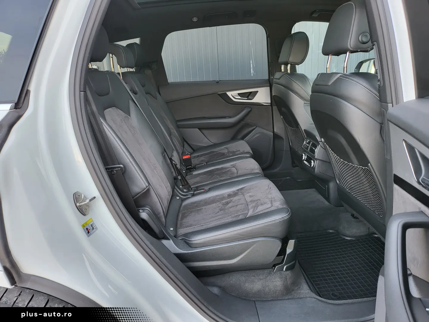 Audi Q7 3.0TDI   S-Line