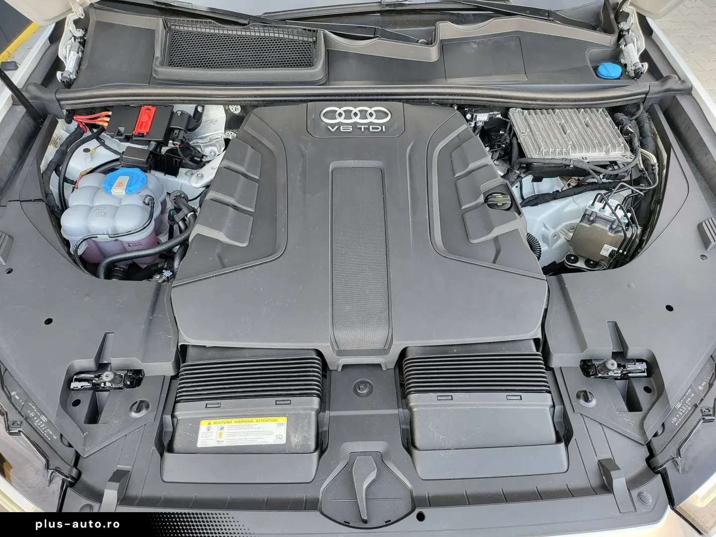 Audi Q7 3.0TDI   S-Line