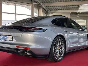 PORSCHE Panamera 4 E-Hybrid 18-Wege Chrono PANO RFK ACC