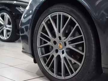PORSCHE Panamera 4 Pano ACC KAM 1-Hand Luft