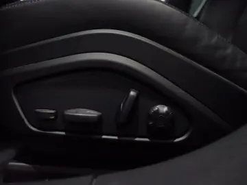 PORSCHE Panamera 4 Pano ACC KAM 1-Hand Luft