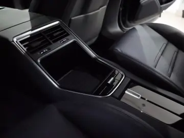 PORSCHE Panamera 4 Pano ACC KAM 1-Hand Luft