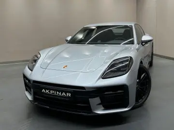 PORSCHE Panamera GTS  SPORT-DESIGN-PAKET 1. HAND