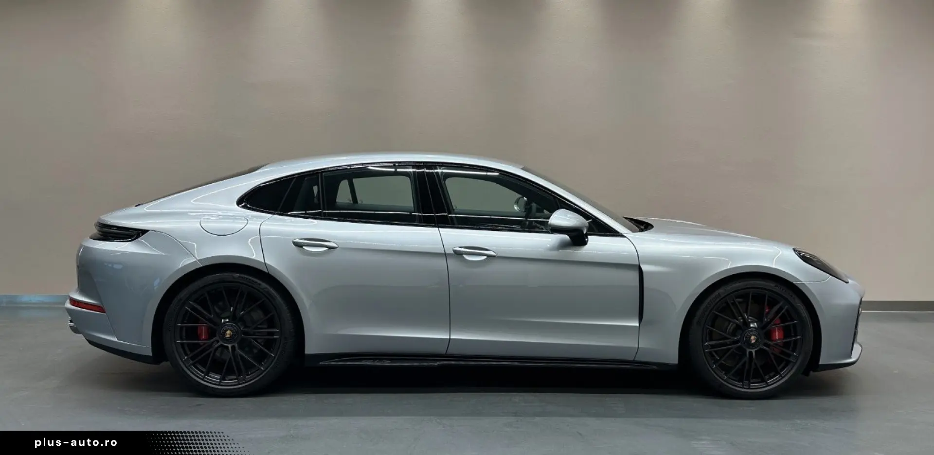 PORSCHE Panamera GTS  SPORT-DESIGN-PAKET 1. HAND