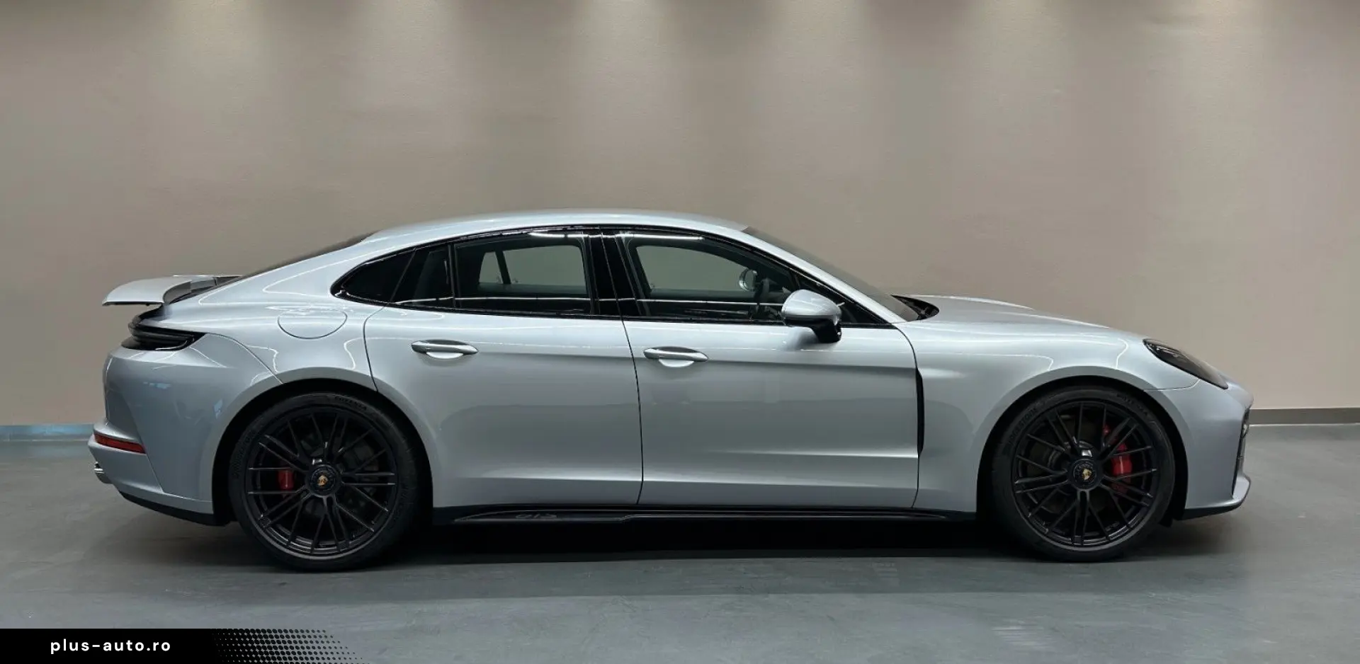 PORSCHE Panamera GTS  SPORT-DESIGN-PAKET 1. HAND