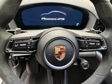 PORSCHE Panamera GTS  SPORT-DESIGN-PAKET 1. HAND