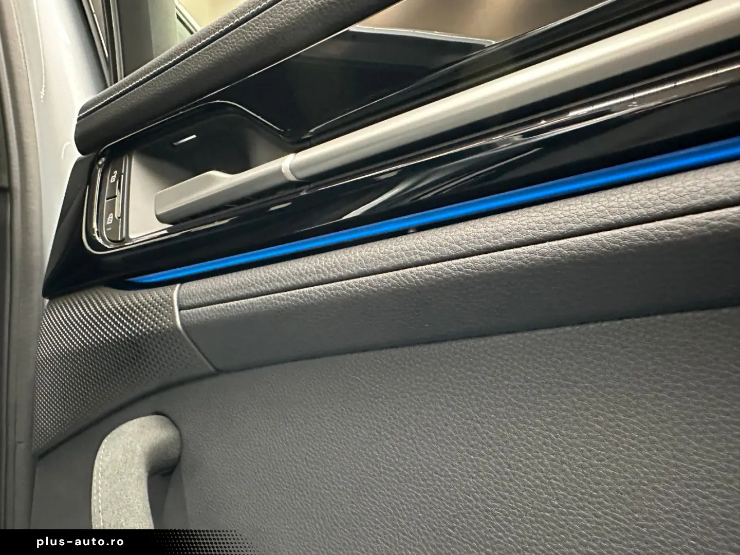 PORSCHE Panamera GTS  SPORT-DESIGN-PAKET 1. HAND