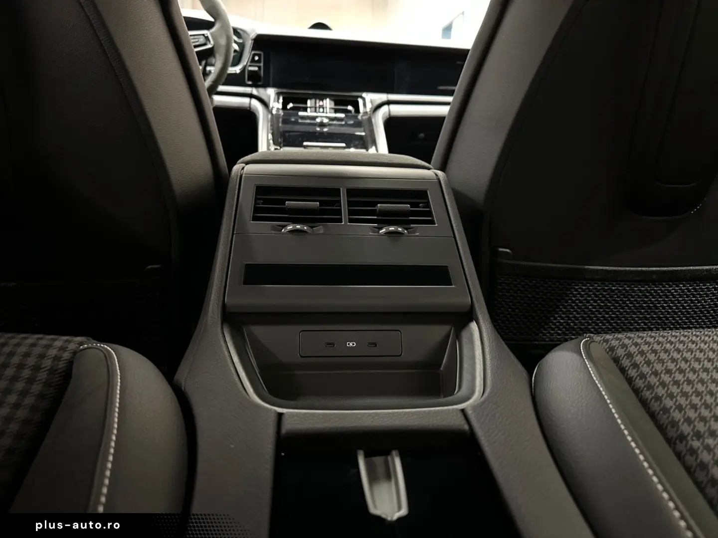 PORSCHE Panamera GTS  SPORT-DESIGN-PAKET 1. HAND