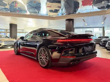 PORSCHE Panamera 4 Bose SportChrono Massage InnoDrive
