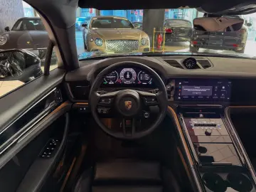 PORSCHE Panamera 4 Bose SportChrono Massage InnoDrive