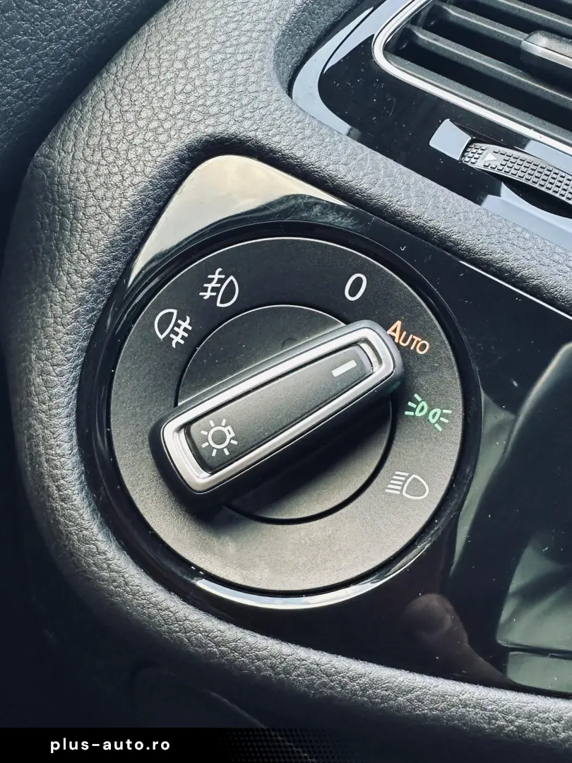 Volkswagen Golf 7   Fab.09.2014  2.0 DIESEL 150 Cp