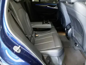 BMW X3 xDrive20d Aut. M-SPORT AHK LED KAM