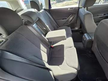 VOLKSWAGEN PASSAT B6 Benzina