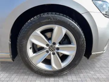 VW Passat Variant Highline 2.0 TDI DSG
