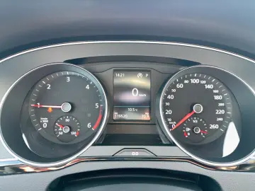 VW Passat Variant Highline 2.0 TDI DSG