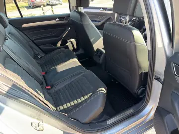 VW Passat Variant Highline 2.0 TDI DSG