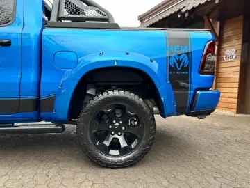 DODGE 5.7 V8 LPG LIFT BÜGEL OFFROAD AHK NAVI GARANTIE