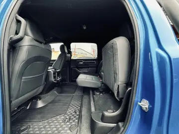 DODGE 5.7 V8 LPG LIFT BÜGEL OFFROAD AHK NAVI GARANTIE