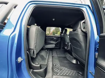 DODGE 5.7 V8 LPG LIFT BÜGEL OFFROAD AHK NAVI GARANTIE