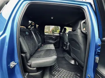 DODGE 5.7 V8 LPG LIFT BÜGEL OFFROAD AHK NAVI GARANTIE