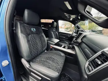 DODGE 5.7 V8 LPG LIFT BÜGEL OFFROAD AHK NAVI GARANTIE