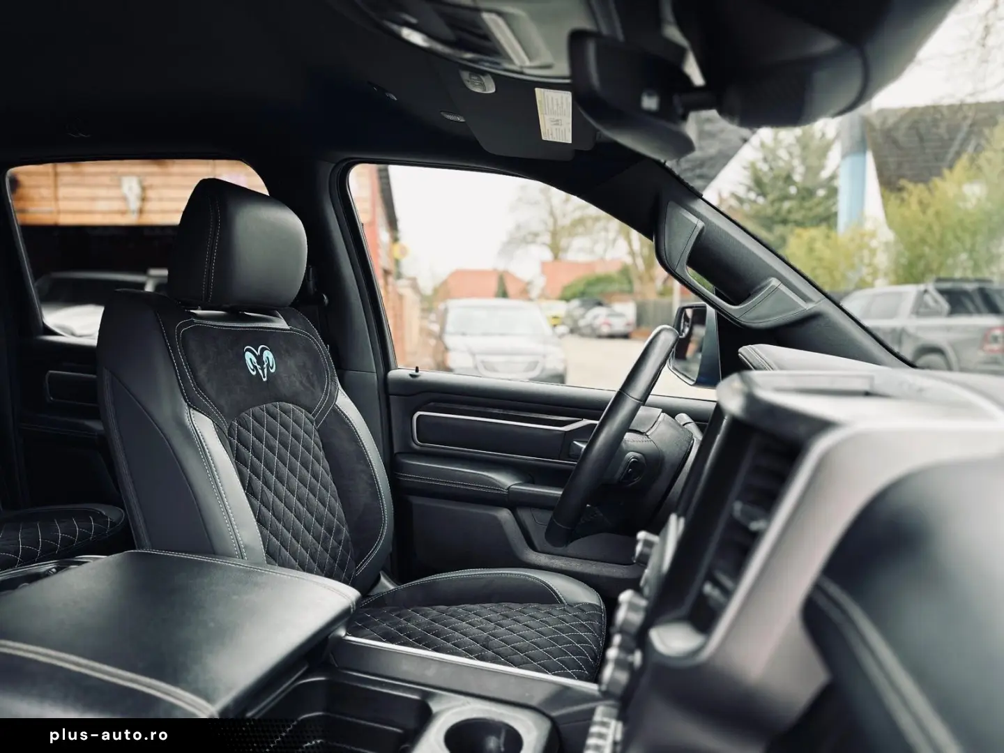 DODGE 5.7 V8 LPG LIFT BÜGEL OFFROAD AHK NAVI GARANTIE