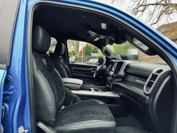 DODGE 5.7 V8 LPG LIFT BÜGEL OFFROAD AHK NAVI GARANTIE