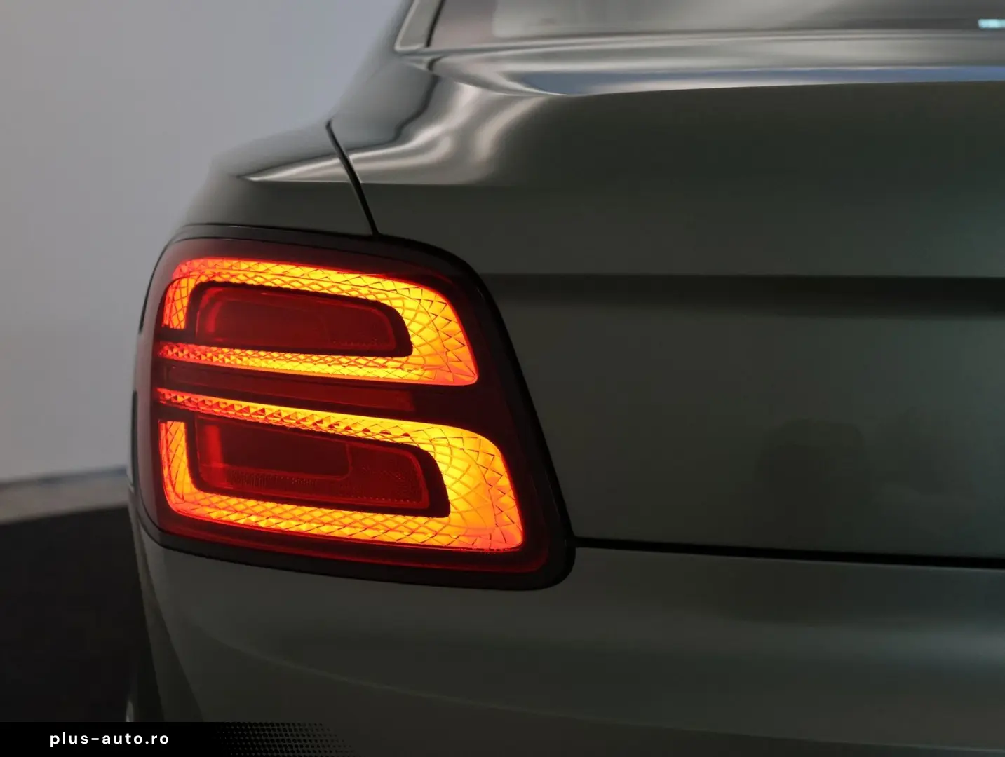 BENTLEY Flying Spur S Hybrid