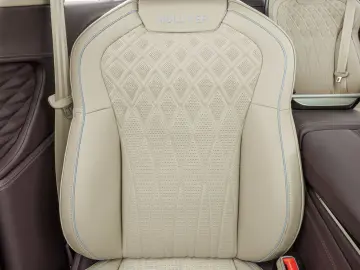 BENTLEY Flying Spur Mulliner W12