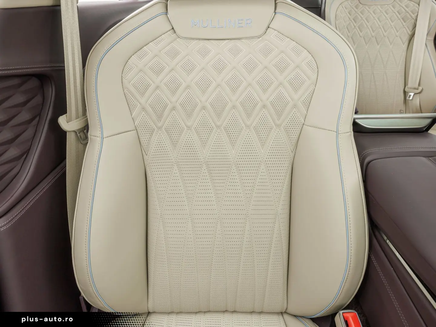 BENTLEY Flying Spur Mulliner W12