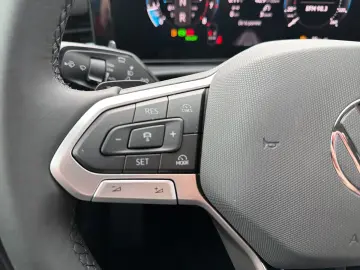 VW Noul T-Roc Life 1.5 eTSI DSG