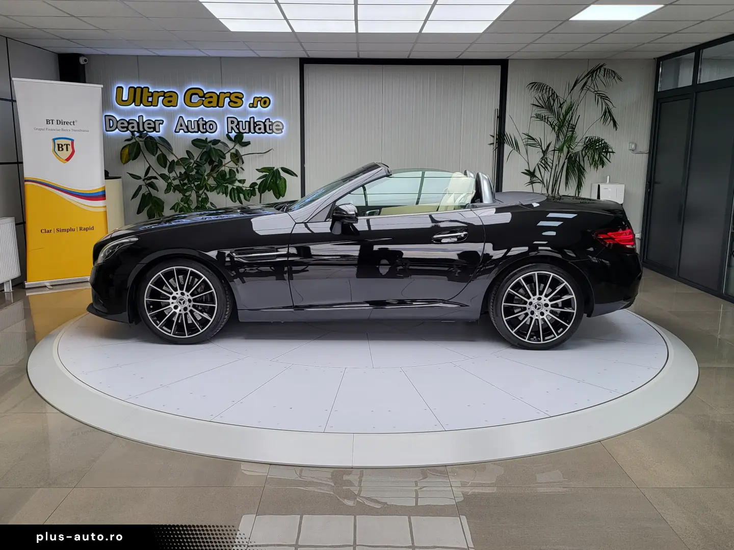 Mercedes-Benz SLC 300 AMG