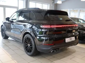 PORSCHE Cayenne E-Hybrid