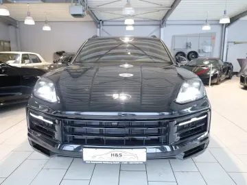 PORSCHE Cayenne E-Hybrid