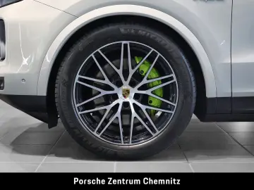 PORSCHE Cayenne E-Hybrid Luft;Soft-Close;Head-Up;BOSE