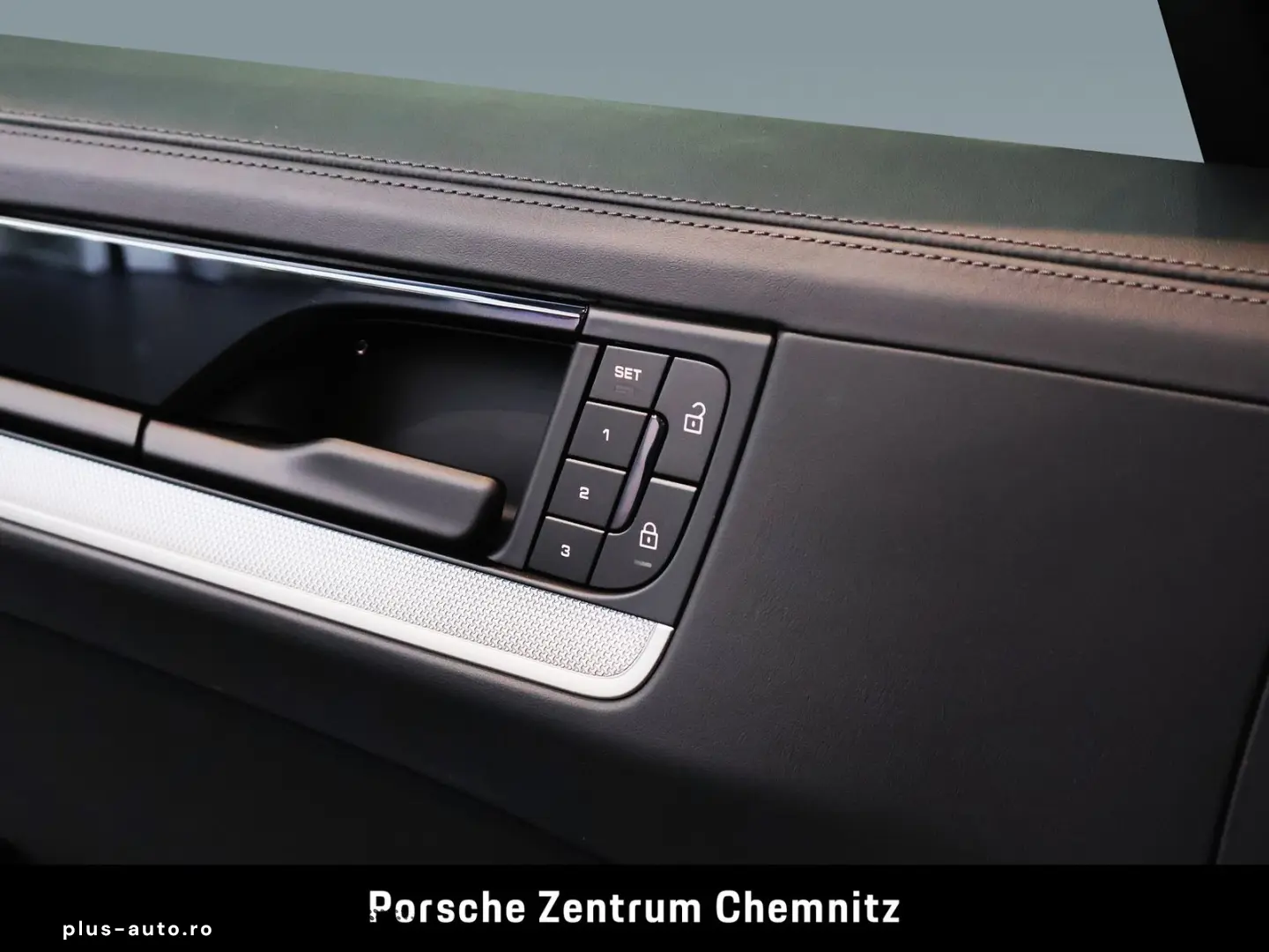 PORSCHE Cayenne E-Hybrid Luft;Soft-Close;Head-Up;BOSE