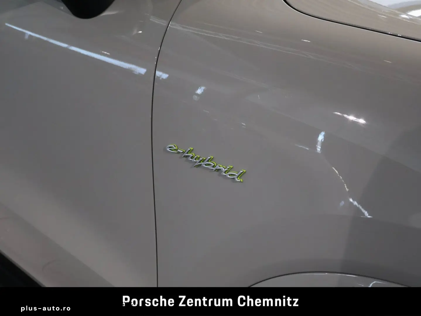 PORSCHE Cayenne E-Hybrid Luft;Soft-Close;Head-Up;BOSE