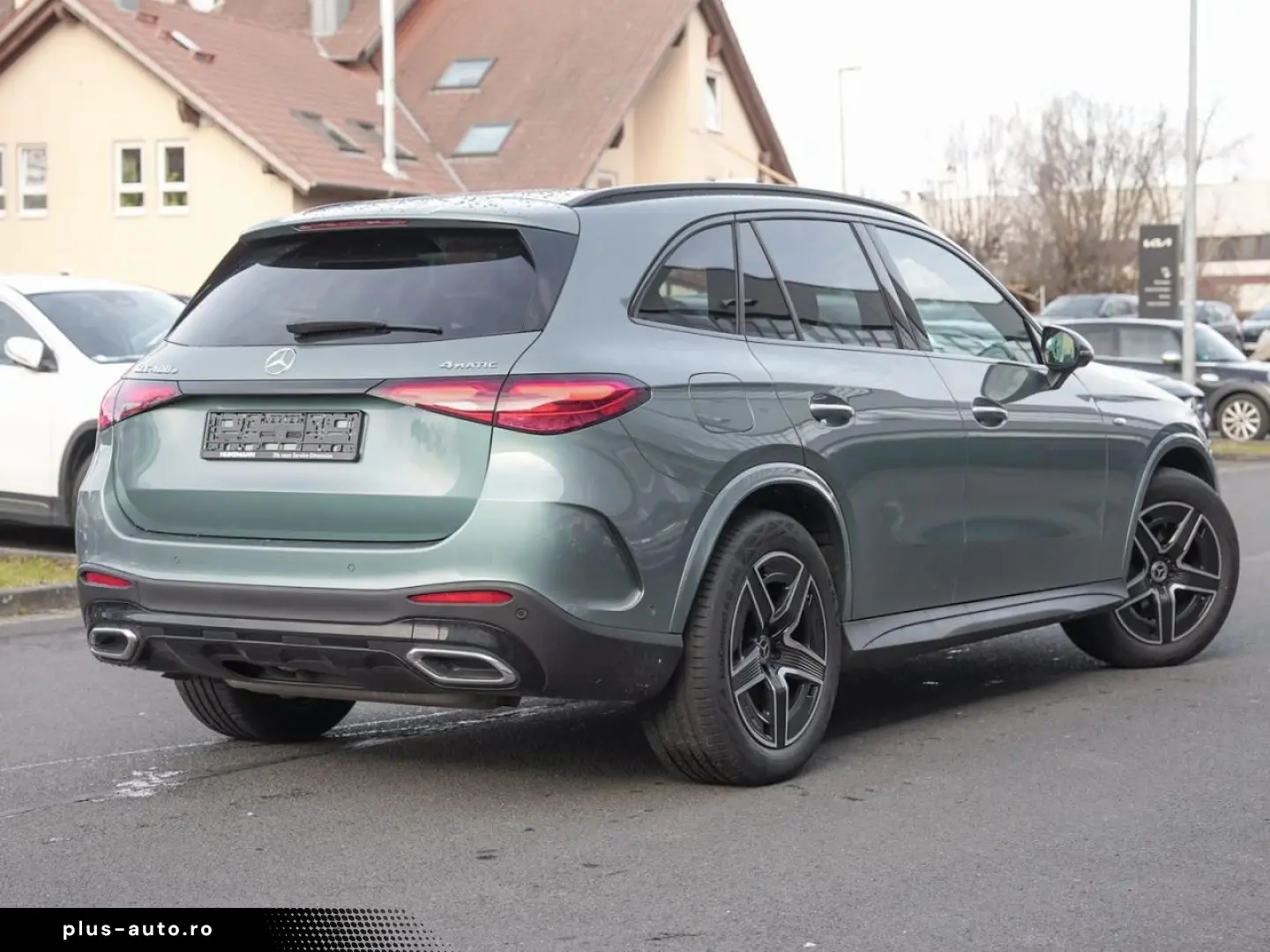 MERCEDES-BENZ GLC 400 e 4M AMG AHK Panorama Memory Burmester